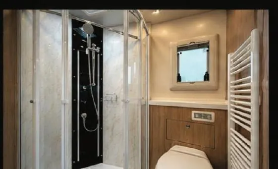Rain shower and bathroom inside a Leman build